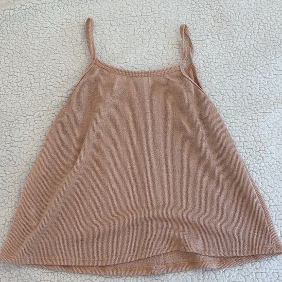 peach/tan colored tank with buttons - Picture 2 of 3